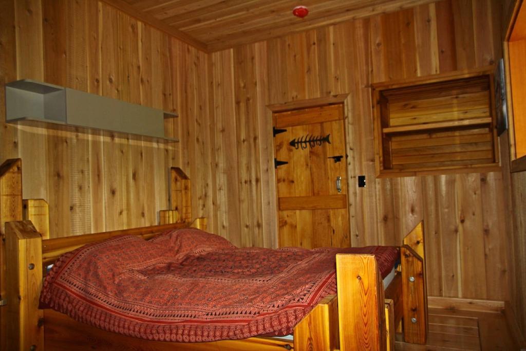 Ldr Lodge - Last Dollar Ranch Smithers Exterior photo