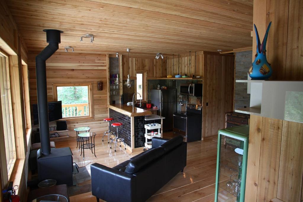 Ldr Lodge - Last Dollar Ranch Smithers Exterior photo