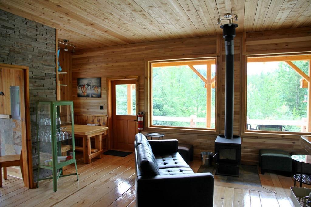 Ldr Lodge - Last Dollar Ranch Smithers Exterior photo
